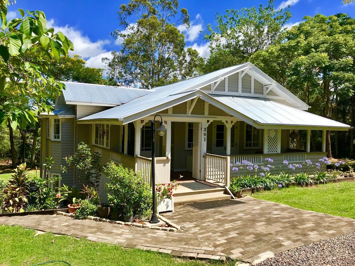 Keillor Lodge Maleny Exteriör bild